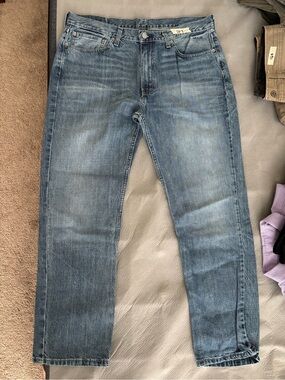 Levi's Men's Straight Jeans in Light Blue Wash